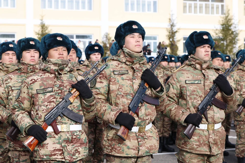 В преддверии Дня Республики в Астане около 750 гвардейцев приняли военную присягу — Фото 4