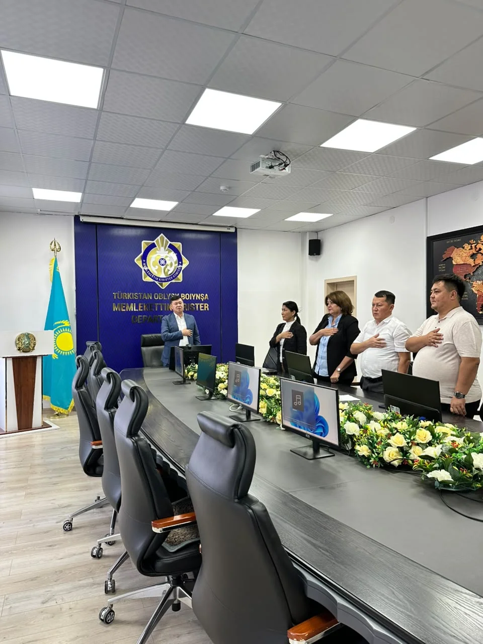 В ПРЕДДВЕРИИ ДНЯ РЕСПУБЛИКИ МОЛОДЫЕ ГОСУДАРСТВЕННЫЕ СЛУЖАЩИЕ ПРИНЯЛИ ПРИСЯГУ — Фото 1