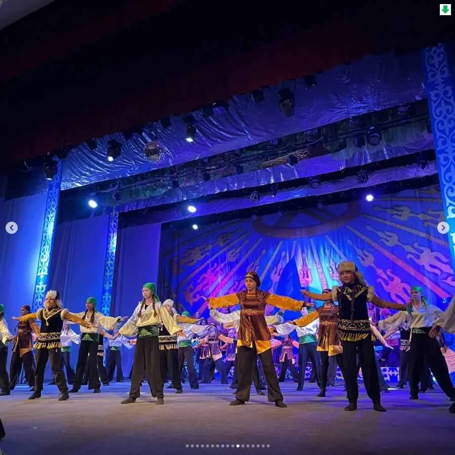 В Центре культуры города Алтай состоялся праздничный концерт «Елдігімнің еңсесі биік», посвящённый Дню Республики Казахстан. — Фото 10