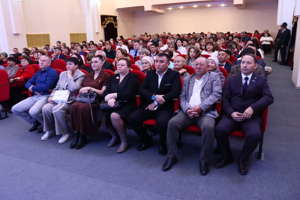 В районе состоялось торжественное мероприятие, посвящённое Дню Республики Казахстан — Фото 7