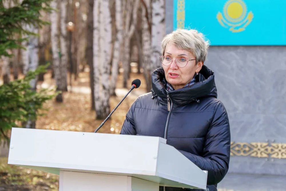 Торжественная церемония поднятия Государственного флага Республики Казахстан