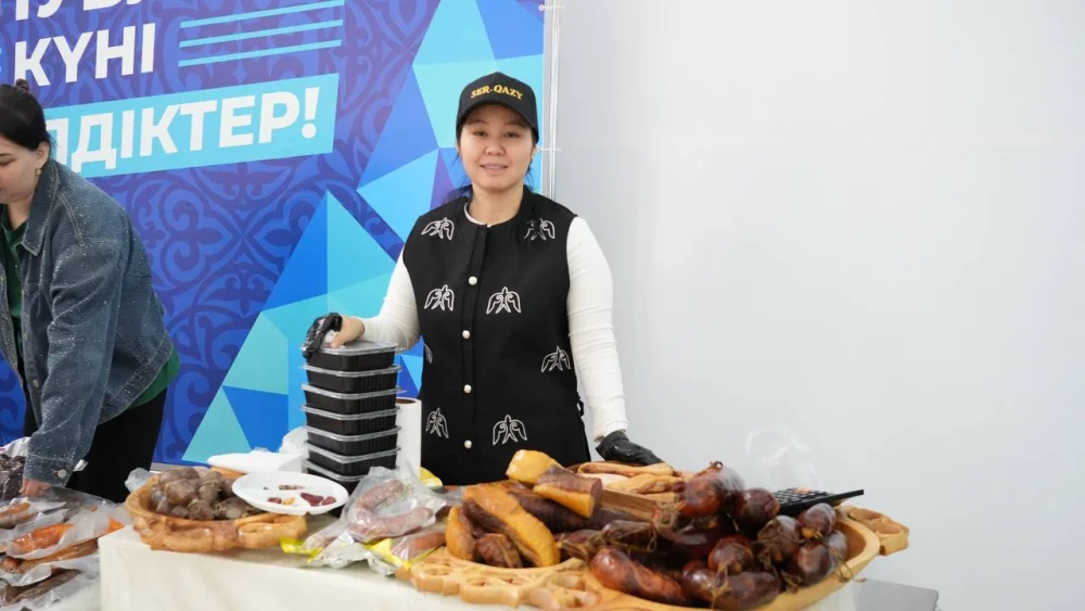 В Актау проходят ярмарки молочной продукции и изделий ручной работы — Фото 4
