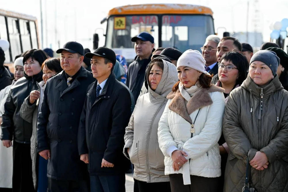 🚌 В ПРЕДДВЕРИИ ДНЯ РЕСПУБЛИКИ АКСУАТСКОМУ РАЙОНУ ВЫДЕЛЕН НОВЫЙ ШКОЛЬНЫЙ АВТОБУС — Фото 4