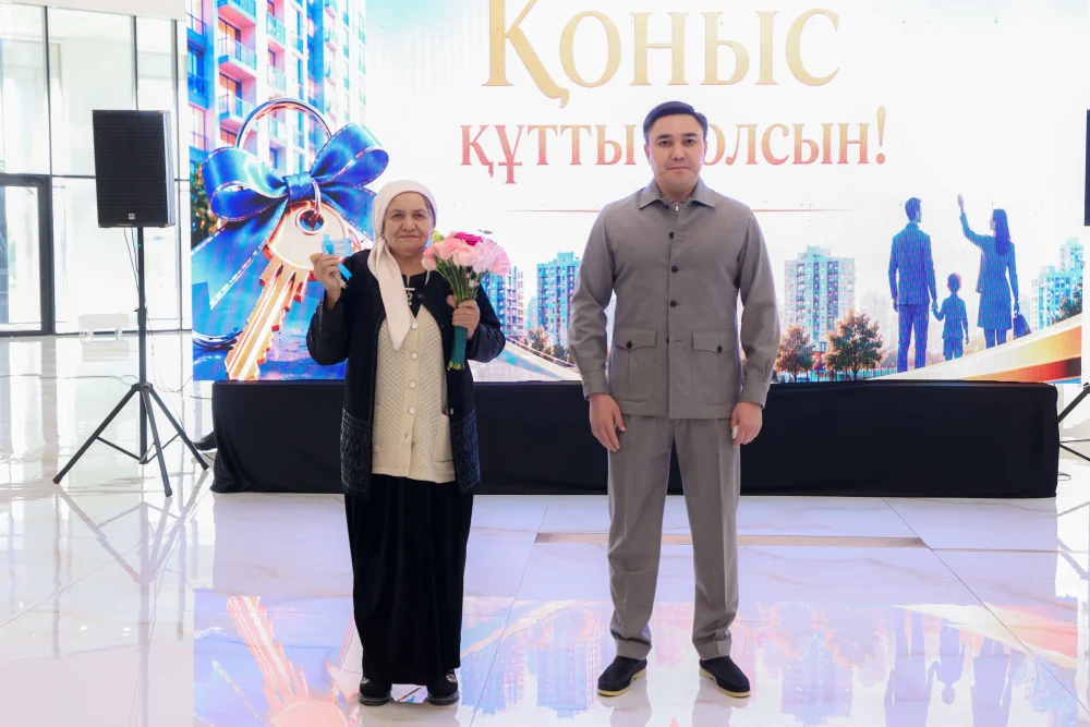 30 СЕМЕЙ ПОЛУЧИЛИ КВАРТИРЫ С ПРАВОМ ВЫКУПА В ШЫМКЕНТЕ — Фото 2