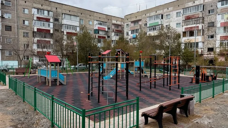 В Шахтинске обустроили семь новых детских площадок