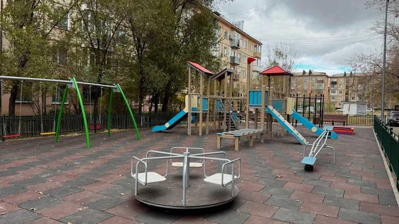 В Шахтинске обустроили семь новых детских площадок