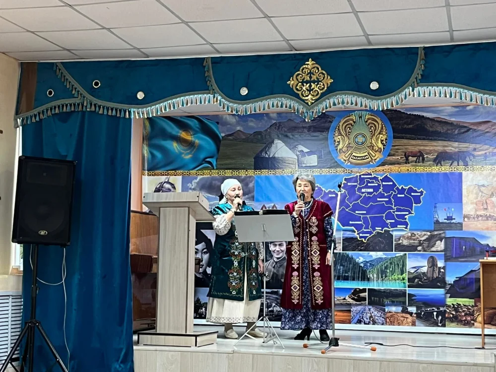 Концерт ко дню Республики Казахстан «Серебро волос и золото сердца…» — Фото 3