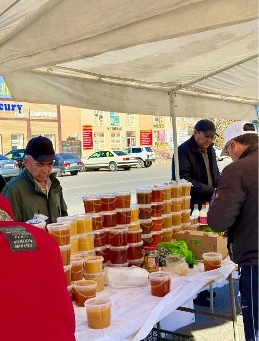 В САРЫКЕМЕРЕ ПРОШЛА СЕЛЬСКОХОЗЯЙСТВЕННАЯ ЯРМАРКА «ДАЛА ДӘМІ» — Фото 1