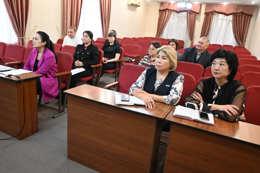 В Сандыктауском районе состоялось заседание межведомственной комиссии по делам несовершеннолетних — Фото 3
