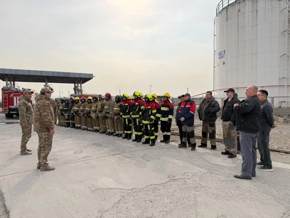 В Таразе провели пожарно-тактическое учение на нефтебазе — Фото 2