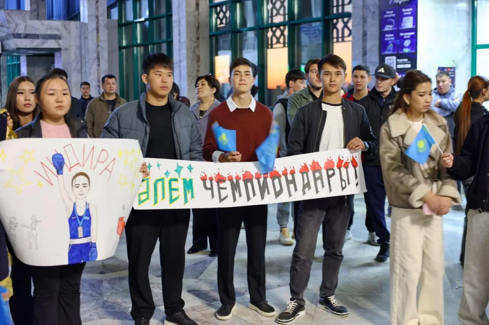В области Ұлытау торжественно встретили призёров чемпионата мира по боксу — Фото 6