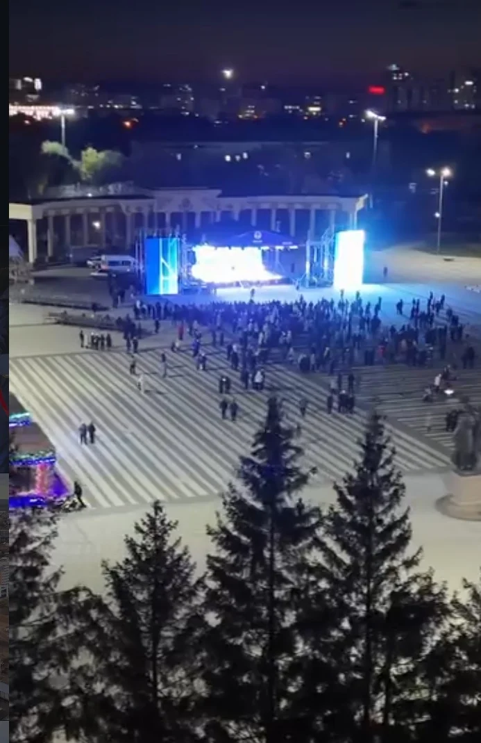 На главной площади Петропавловска состоялась передача современной сцены в дар городу Петропавловск от компании RWS Wagon — Фото 2