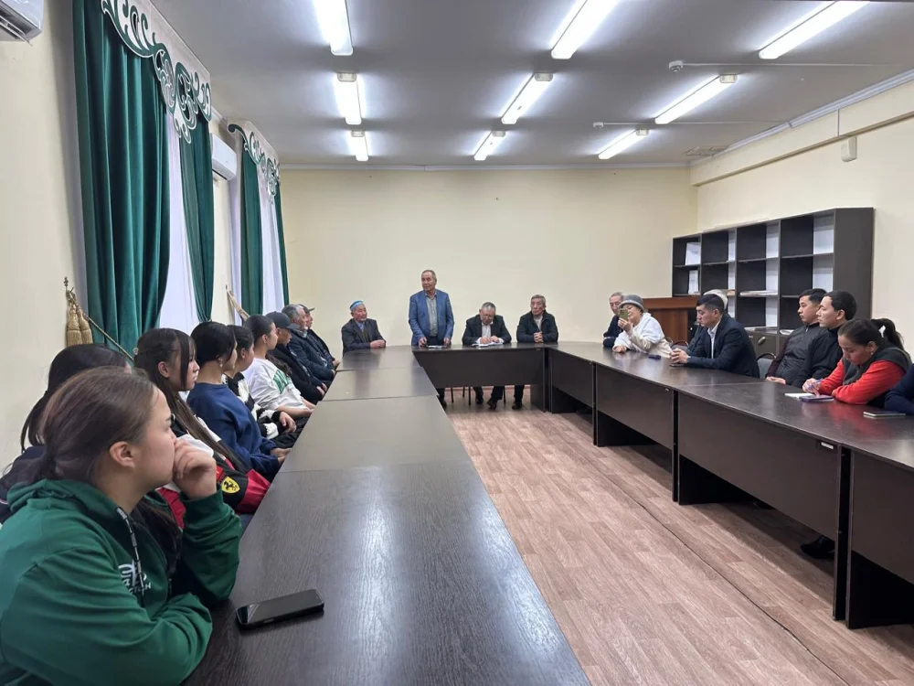 Ежегодный отчет Совета старейшин в селе Шарын — Фото 1