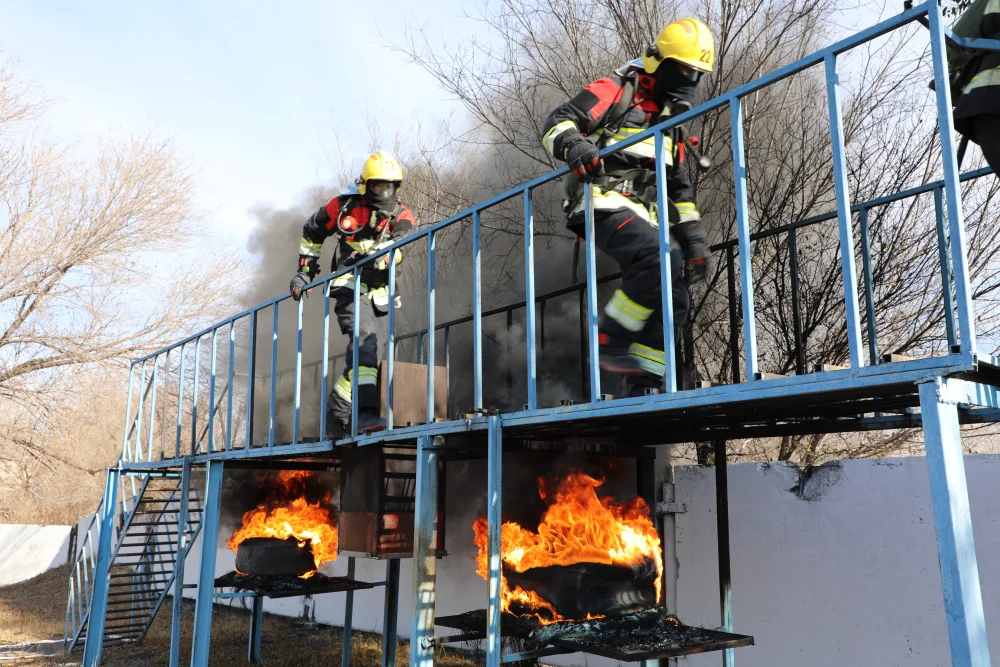 В Карагандинской области определили лучших газодымозащитников — Фото 5