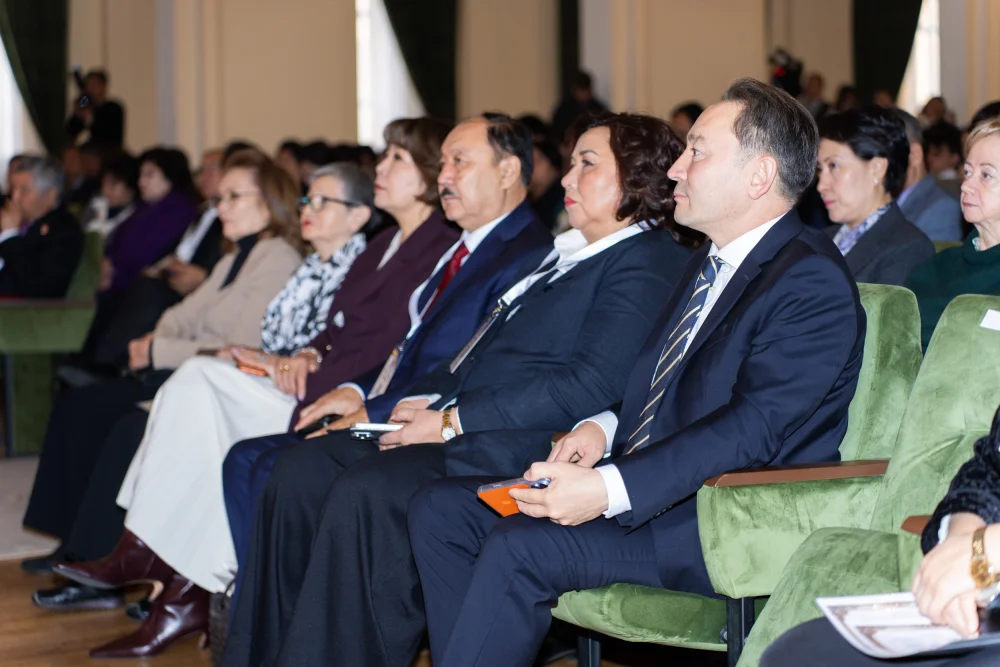 В Национальной академии наук состоялась Международная конференция по вопросам микробиологии, вирусологии и биобезопасности — Фото 6