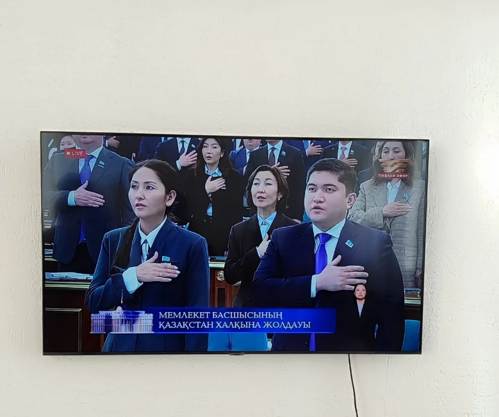 Государственные служащие аппарата маслихата Жамбылского района заслушали Послание Президента Республики Казахстан — Фото 4