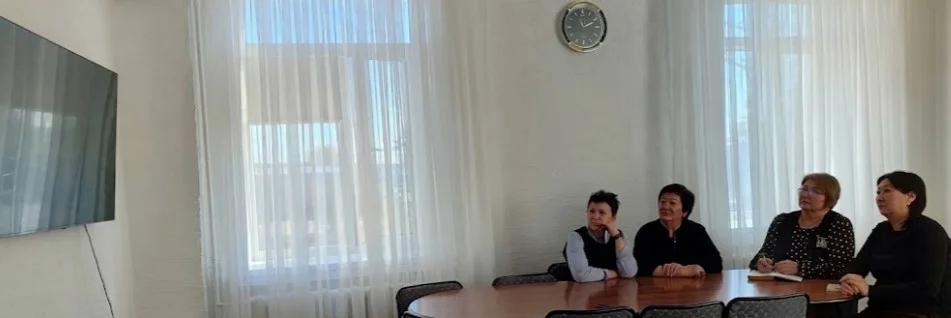 Государственные служащие аппарата маслихата Жамбылского района заслушали Послание Президента Республики Казахстан — Фото 5