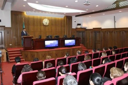 Сотрудникам Минфина рассказали о государственной политике в сфере противодействия коррупции