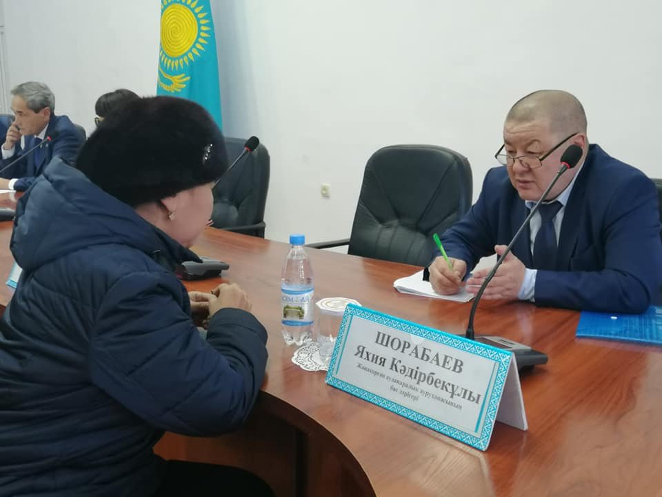 В районном акимате прошел День открытых дверей