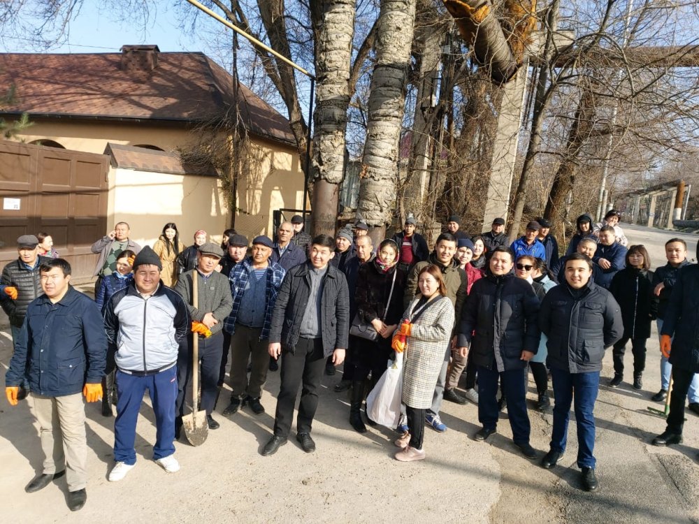 Общегородской субботник прошел в Шымкенте