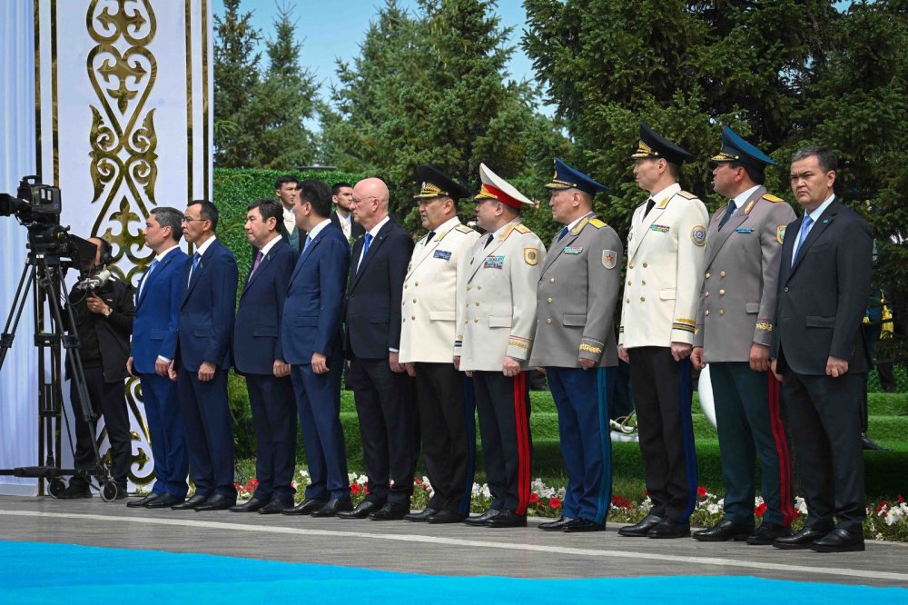 Глава государства Касым-Жомарт Токаев выступил на церемонии поднятия Государственного флага