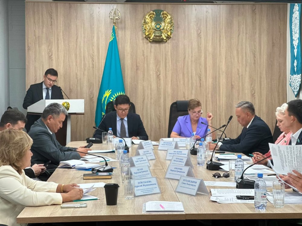 5 августа 2026 года в 11:00 часов состоялась внеочередная XXXIII сессия маслихата города Алатау VIII созыва.