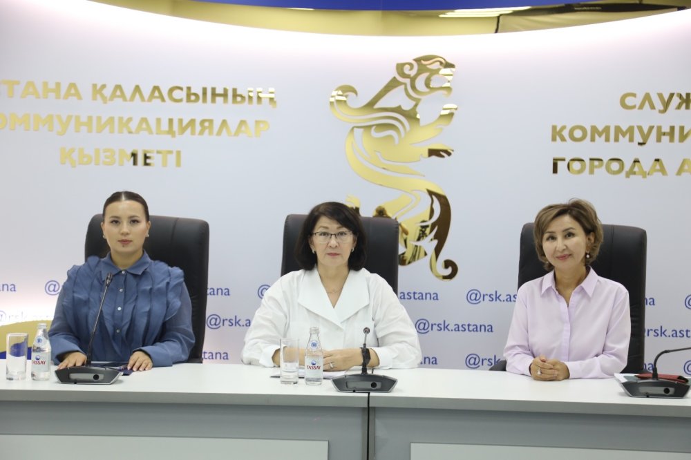 Главный государственный санитарный врач города Астаны Айгуль Кошмухамбетовна Шагалтаева приняла участие в брифинге для представителей СМИ и жителей столицы на тему «Вакцинация против ВПЧ».
