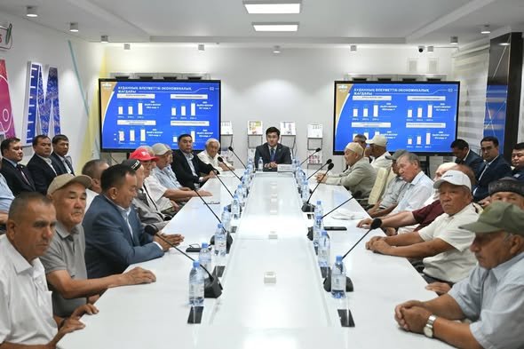РАЗВИТИЕ РАЙОНА ОПРЕДЕЛЯЕТСЯ МУДРОСТЬЮ СТАРШЕГО ПОКОЛЕНИЯ