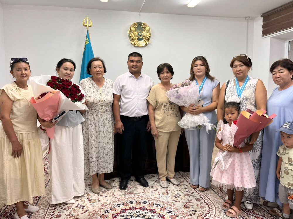 Алтын алқа Күміс алқа