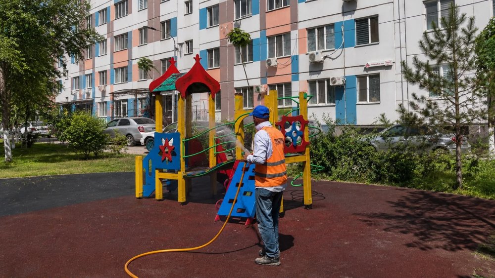 🧹 В районе на постоянной основе проводится санитарная очистка территории