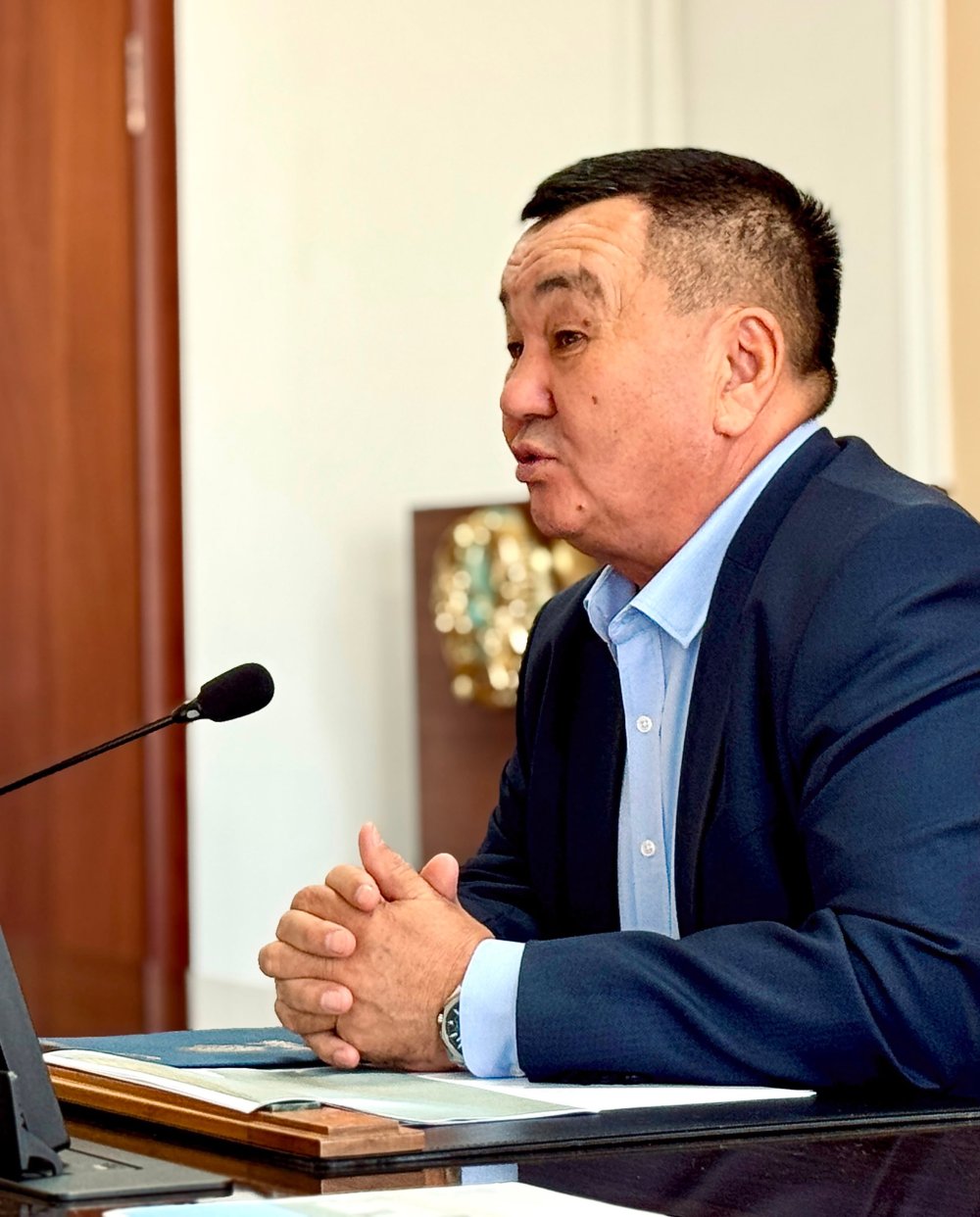 Провел личный прием граждан