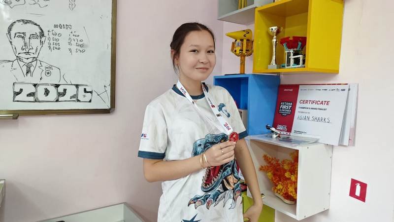 Карагандинские школьники вошли в число лучших на международном чемпионате по робототехнике в Пекине