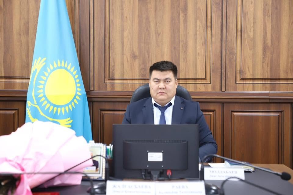 Почетное чествование заслуженного педагога по случаю 75-летнего юбилея