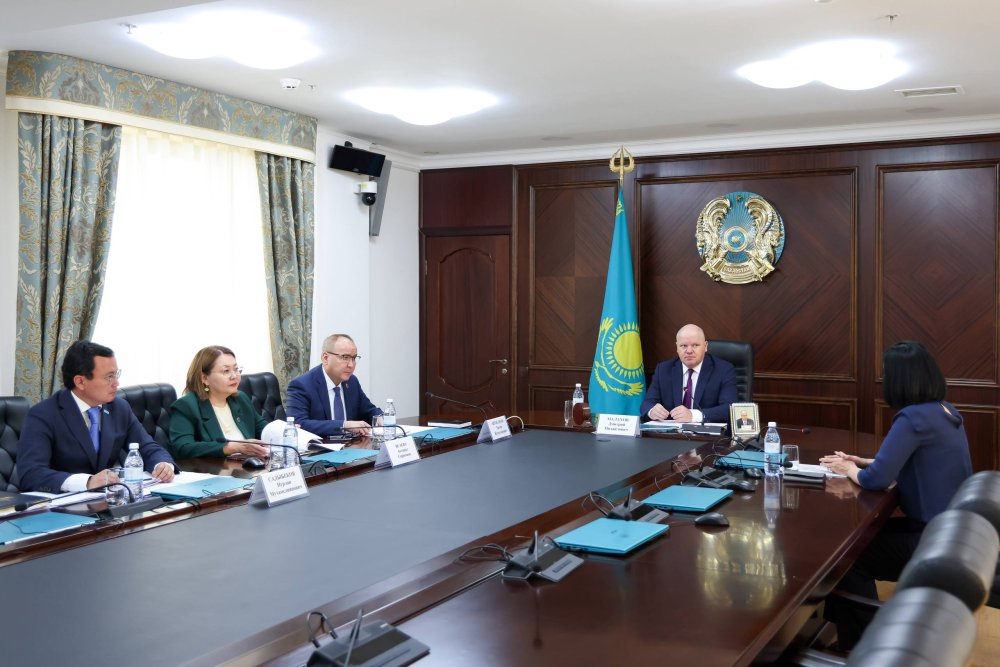 Председатель Высшего Судебного Совета Республики Казахстан Дмитрий Малахов провел очередной личный прием граждан