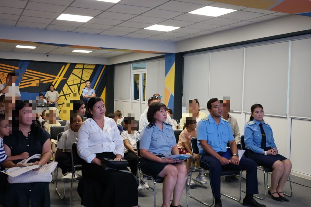 В Каракиянском районе провели благотворительную акцию «Дорога в школу»