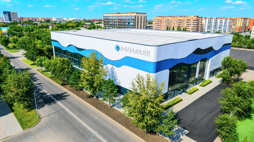 В Костанае открылся самый крупный в стране крытый аквапарк