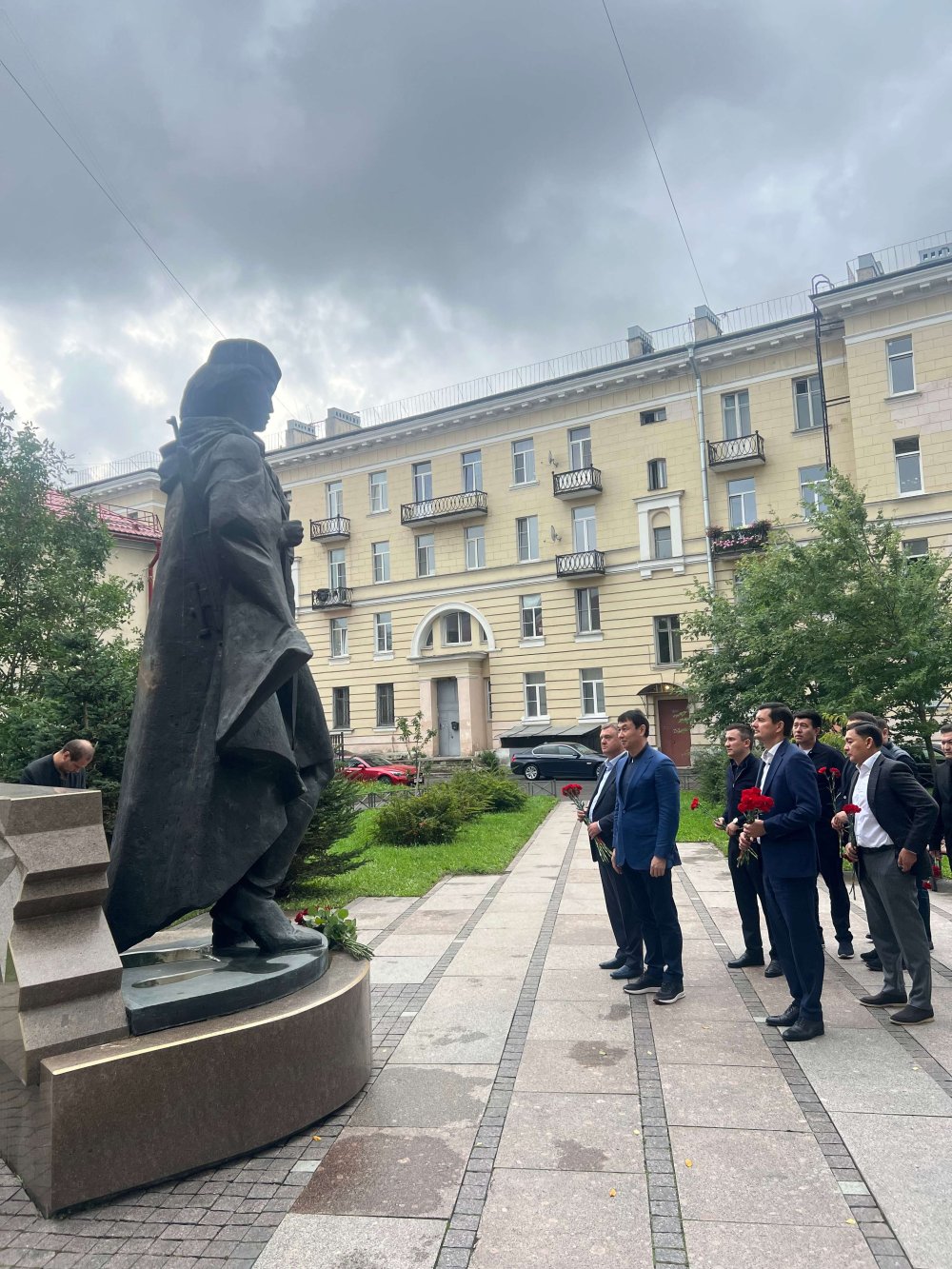 В Санкт-Петербурге почтили память Героя Советского Союза Алии Молдагуловой
