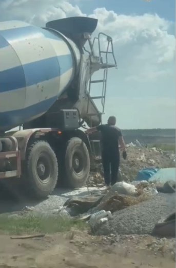 Цемент не там, где должен быть: в Караганде полиция привлекла к ответственности нарушителя