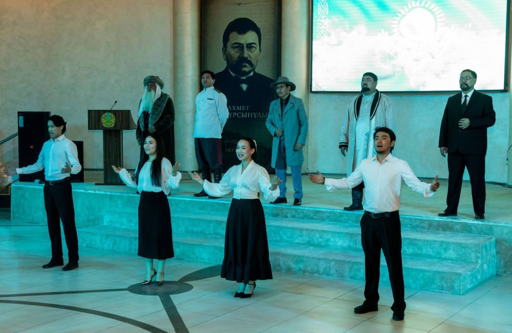 Состоялся областной фестиваль языков «Язык - связующее звено дружбы»